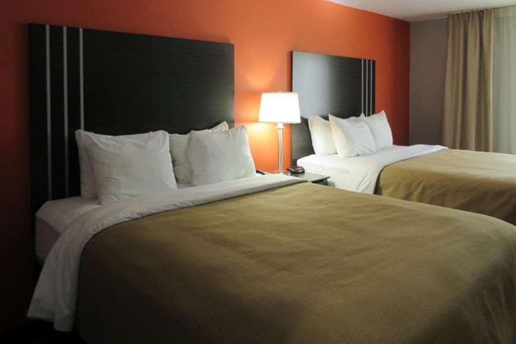 Quality Inn & Suites Fresno Northwest Rum bild